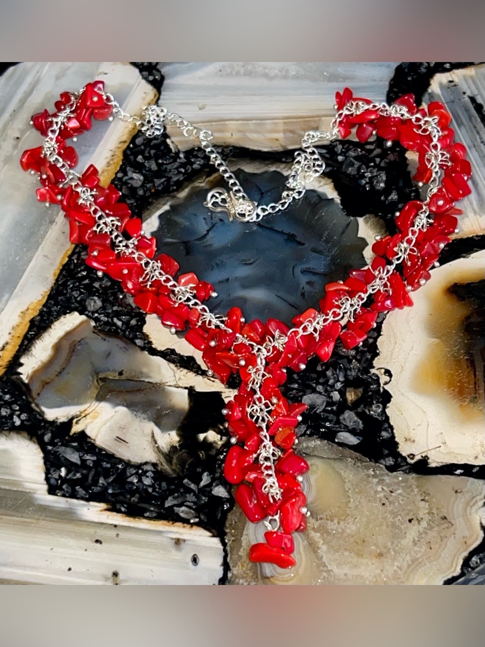 Petite Natural Chips Red Coral Necklace